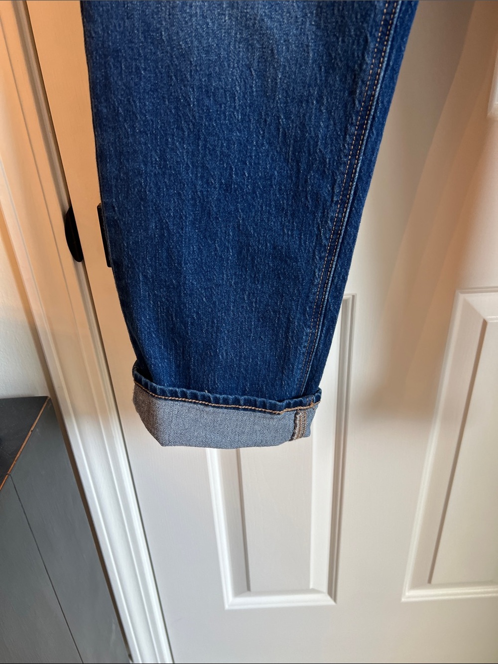 Old Navy Dark Indigo Mid-Rise Wow Boyfriend Jeans with Tan Stitching.  Size 10. - Picture 3 of 6